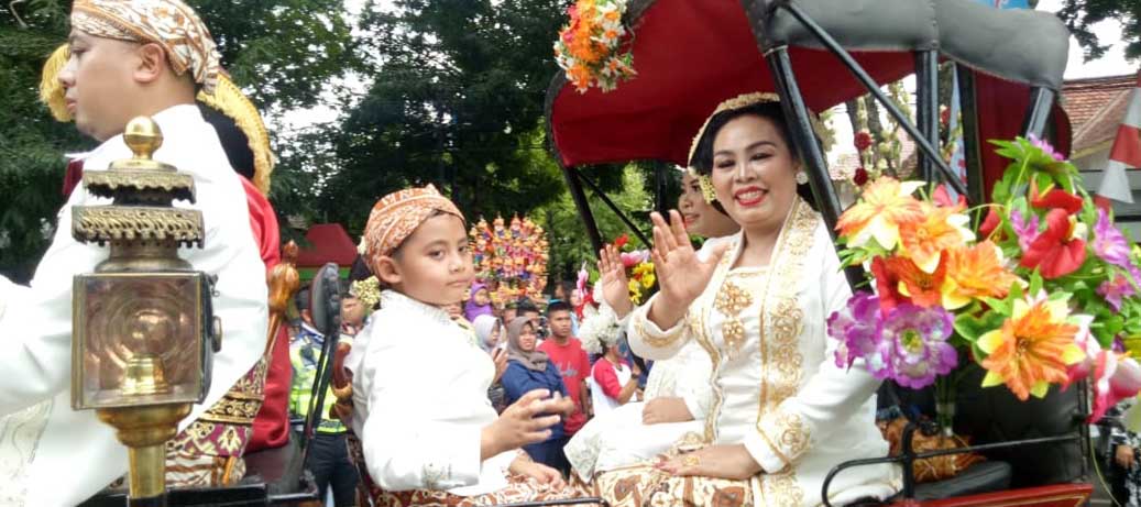  Kirab Boyong Grobog dalam Rangka Hari Jadi Kabupaten Grobogan ke-293 Berlangsung Meriah