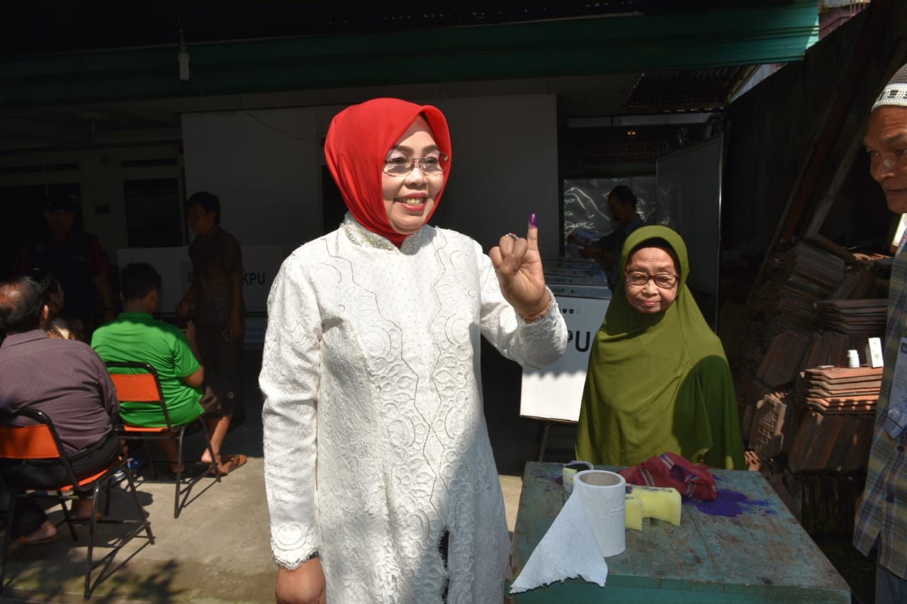  Bupati Grobogan Nyoblos di TPS 21 