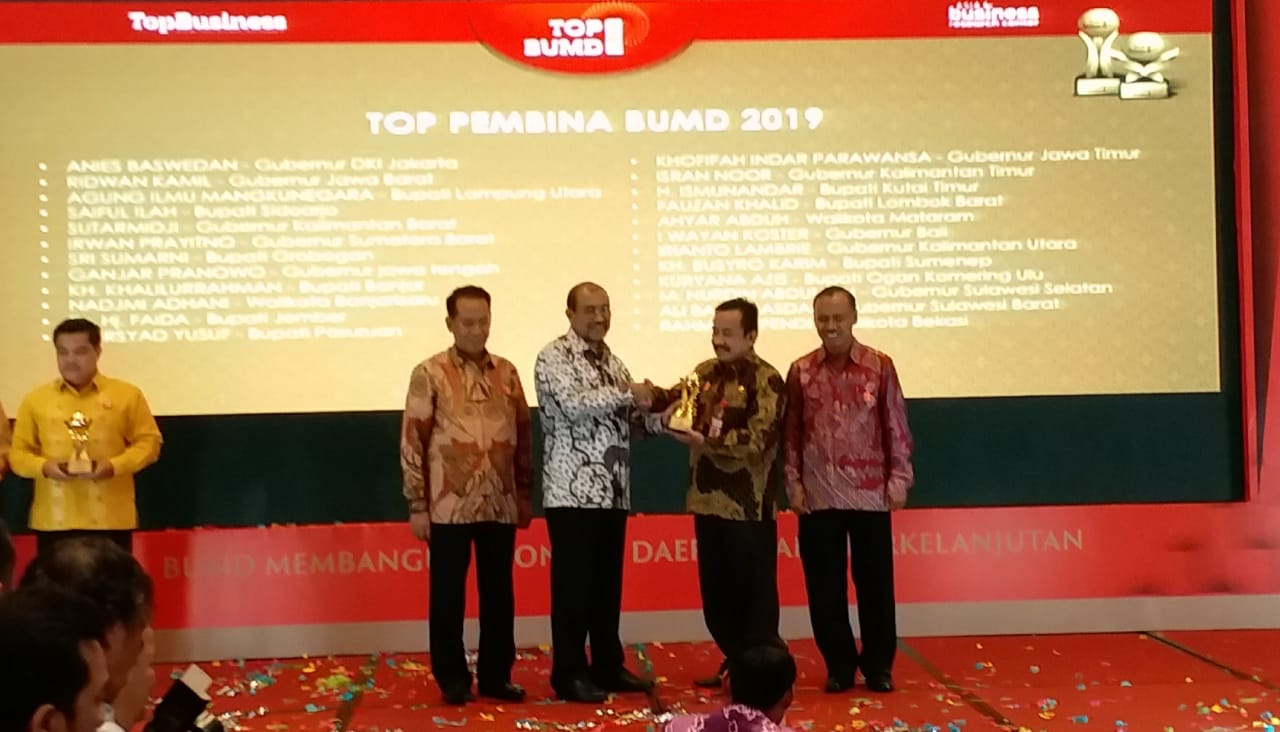 Bupati Grobogan Raih Penghargaan Top Pembina BUMD Terbaik Tahun 2019 