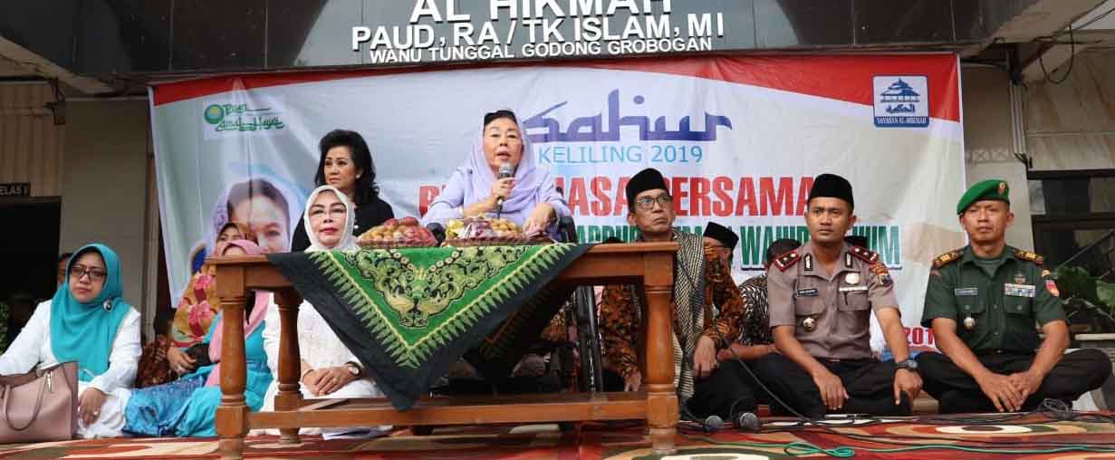 Bupati Grobogan Buka Bersama Hj Sinta Nuriyah di Desa Wanutunggal   