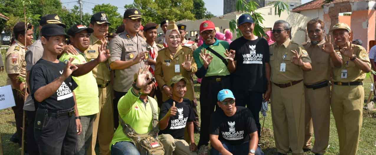 Bupati Grobogan dan Pimpinan FKPD Tanam 1.000 Pohon di Kelurahan Kunden