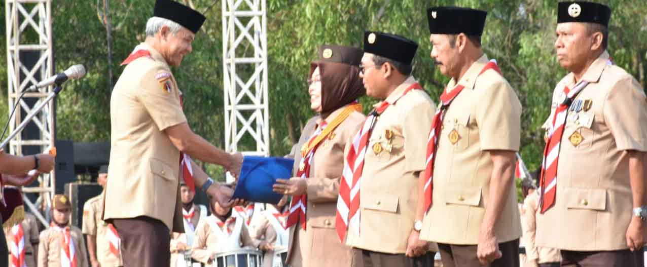 Bupati Grobogan Terima Penghargaan Lencana Melati dari Kwartir Nasional
