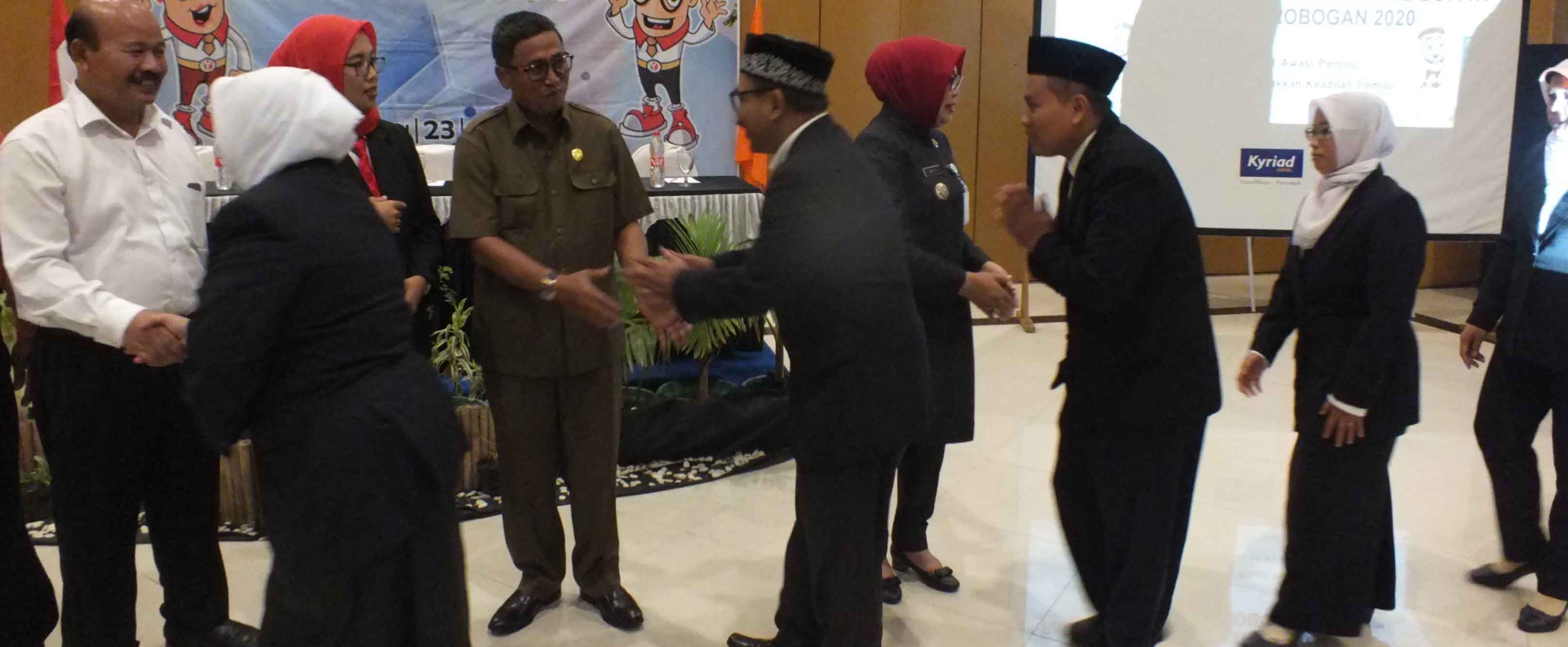 Bupati Hadiri Pelantikan Anggota Panwas Kecamatan untuk Pilkada Grobogan 2020