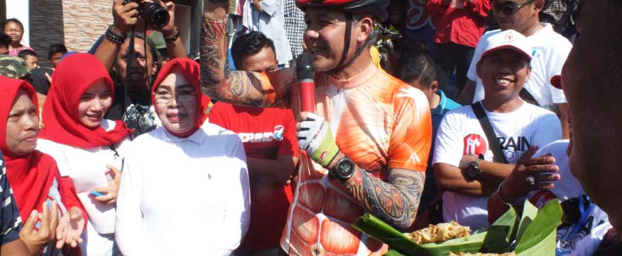 Gubernur Jateng dan Bupati Grobogan Meriahkan Festival Sego Pager di Desa Bugel