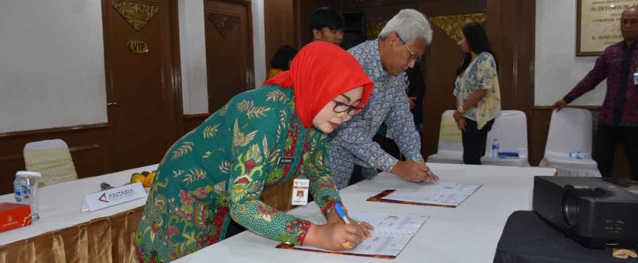 Pemkab Grobogan Tandatangani Kerjasama dengan Perum Lembaga Kantor Berita Nasional ( LKBN ) ANTARA