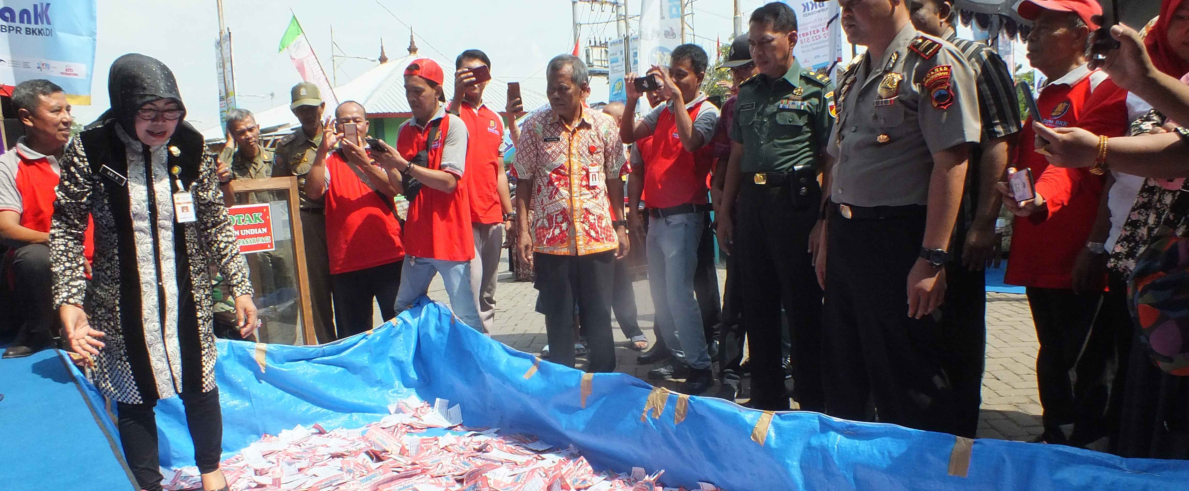 Bupati Grobogan Apresiasi Penyelenggaraan Acara Gebyar Pasar Pagi