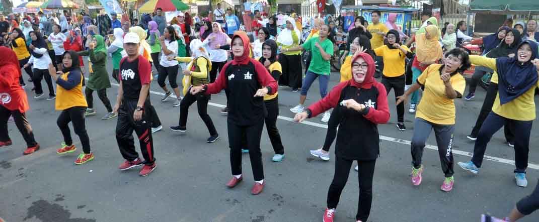 Peringati HPN, Bupati dan Forkopimda Senam Bareng Wartawan di Arena CFD