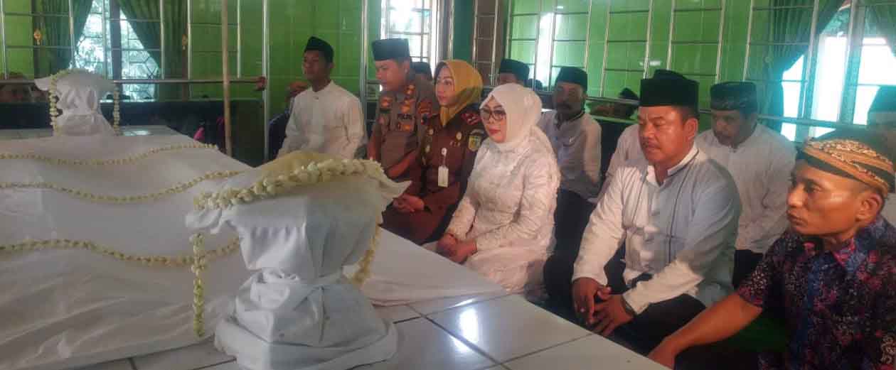 Bupati dan Pejabat Ziarah ke Makam Leluhur Dalam Rangka Peringatan Hari Jadi