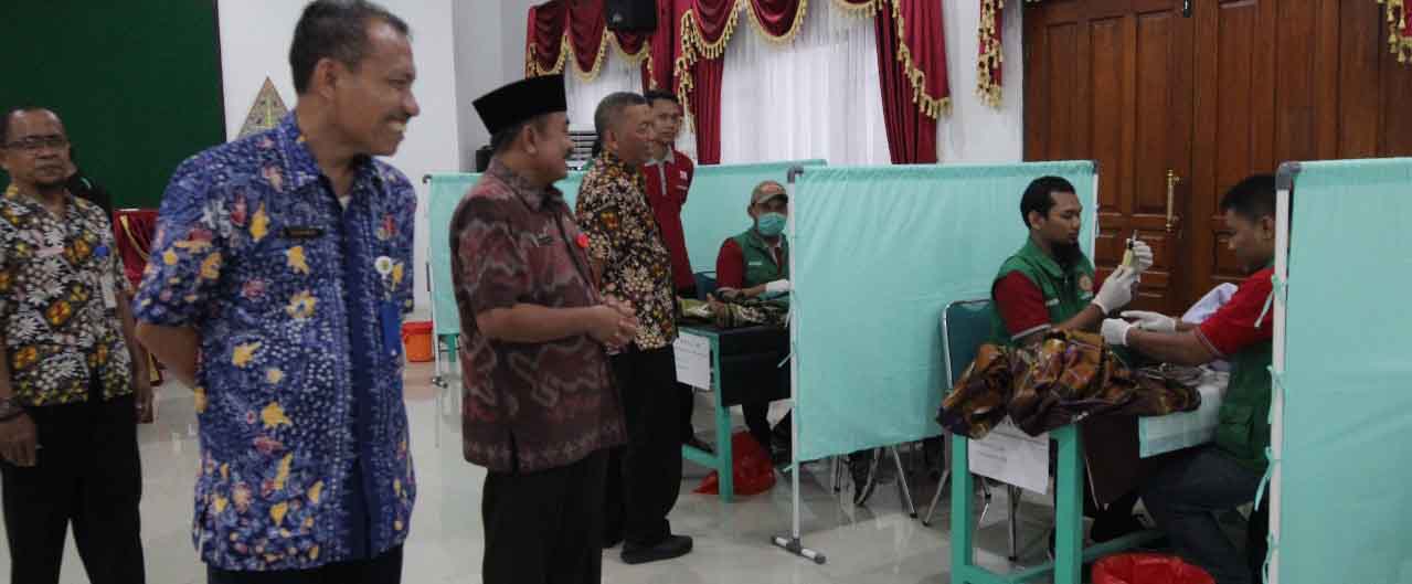 Ratusan Anak Ikuti Khitanan Massal dalam Rangka Hari Jadi Kabupaten Grobogan