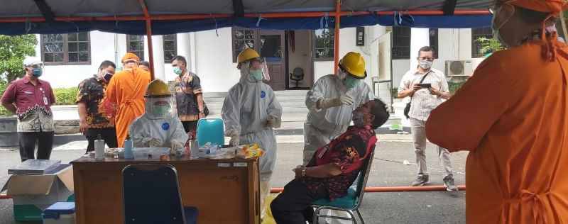 Bupati Grobogan dan Kepala OPD serta Kabag Jalani Uji Swab