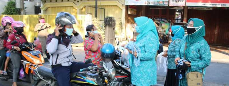 Gebrak Masker, TP PKK Kabupaten Grobogan Bagikan 7 Ribu Lembar Masker