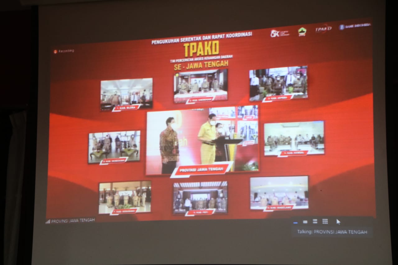 Pengukuhan Serentak Tim Percepatan Akses Keuangan Daerah