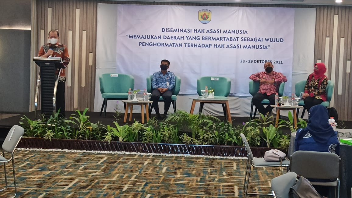 Wakil Bupati Grobogan dr. Bambang Pujiyanto, M.Kes. Membuka Acara Diseminasi HAM