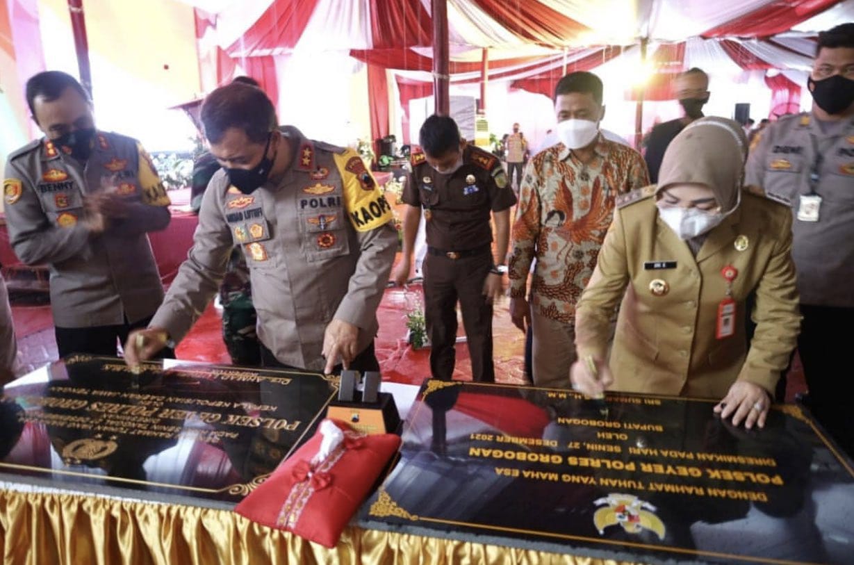 Bupati Grobogan dan Forkopimda Dampingi Kapolda Jateng Resmikan Mapolsek Geyer