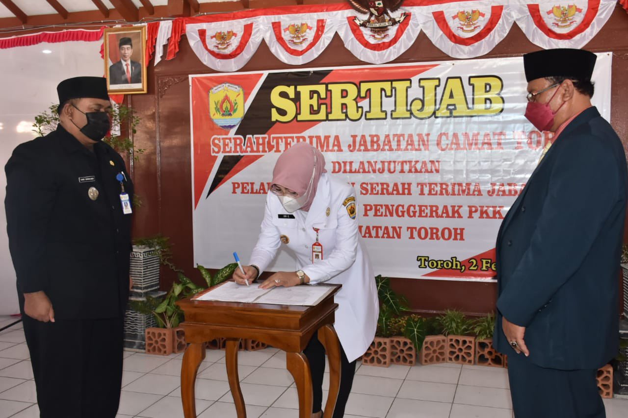 Hadiri Sertijab camat Toroh, Sri Berharap Adanya Pertumbuhan Wilayah