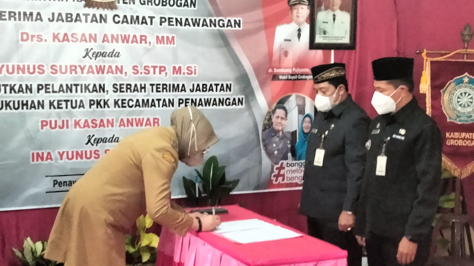 Bupati, Ingatkan Kades Tertib Administrasi
