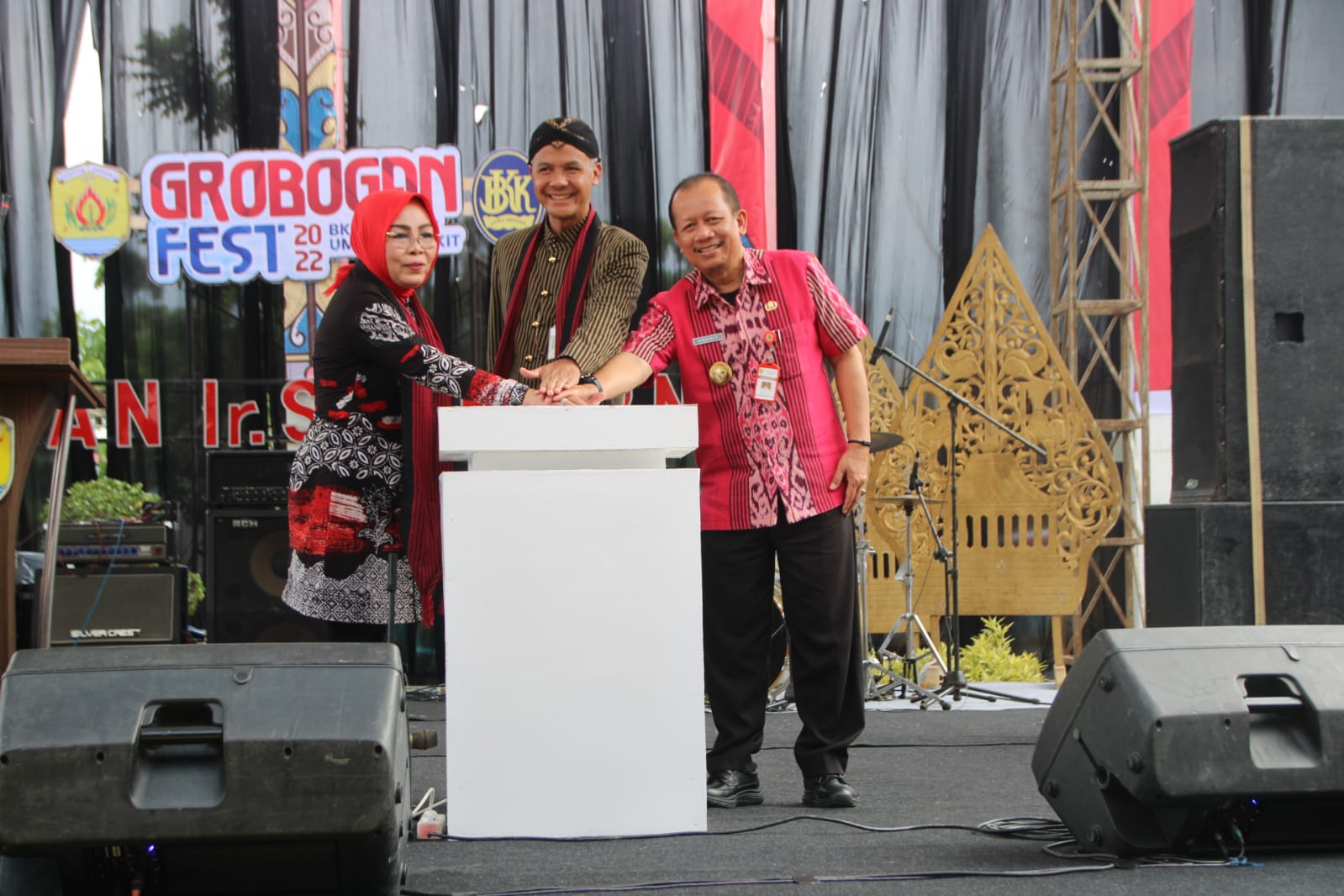 Upaya Peningkatan Pelayanan Publik  Bupati Grobogan dan Gubernur Jateng  Resmikan Gedung MPP Sri Kandi