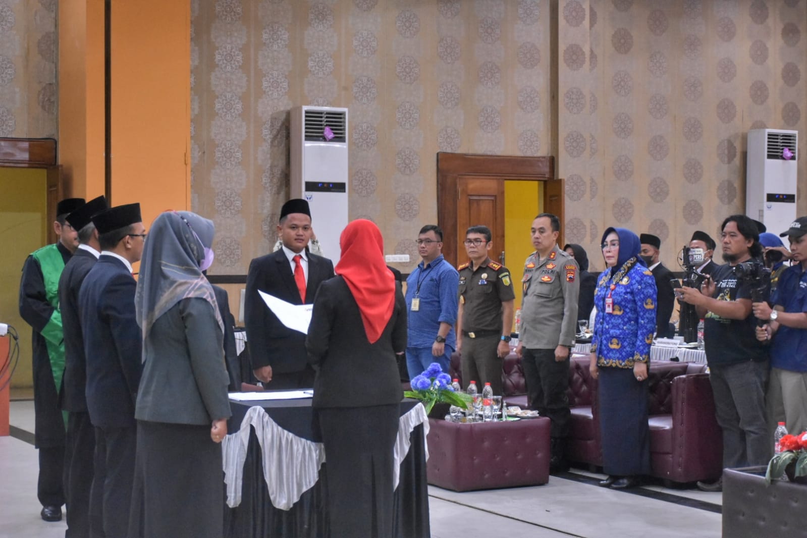 Hadiri Pelantikan 56 Panwaslu Kecamatan, ini harapan Bupati