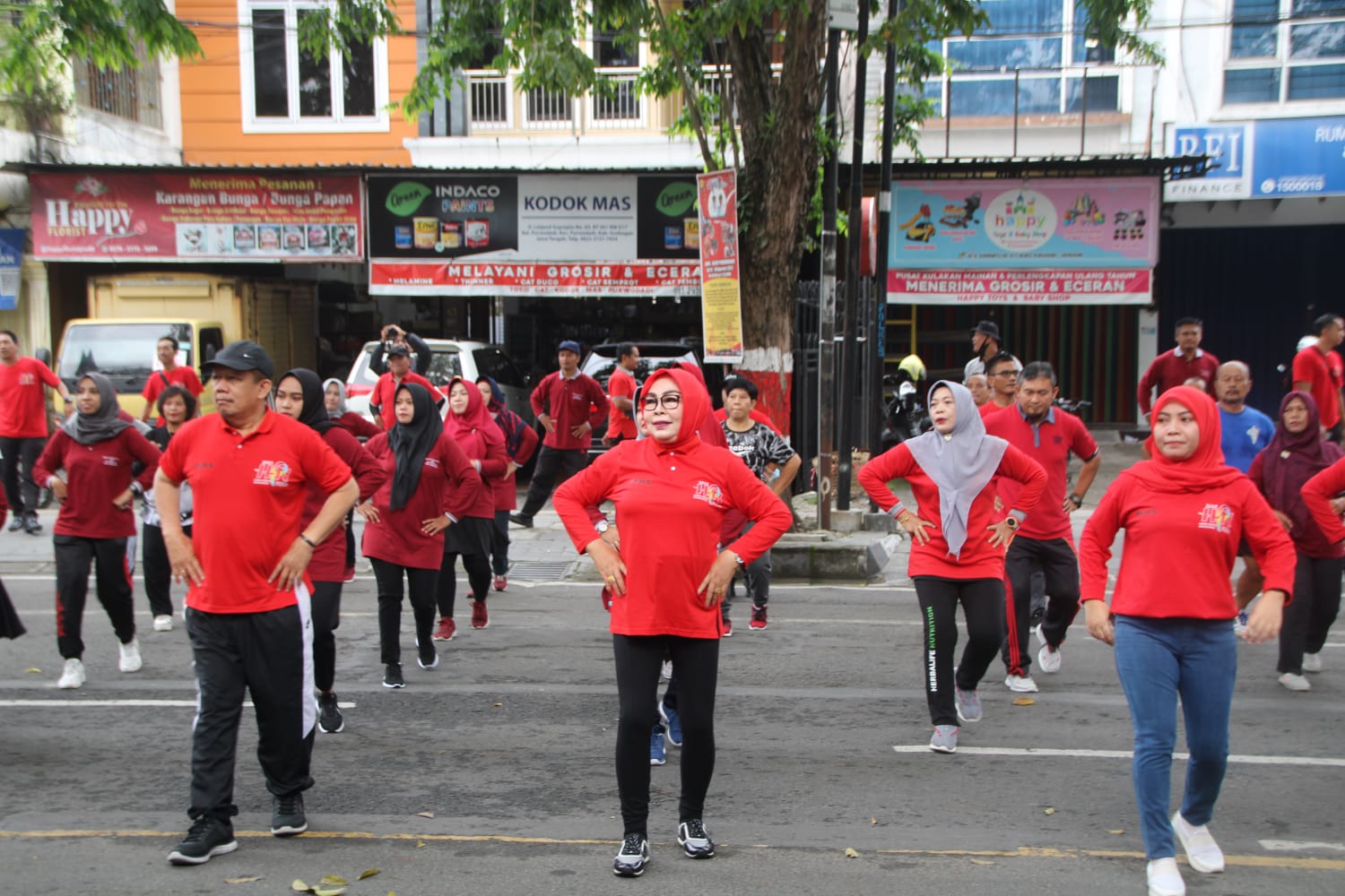 Momen Senam Bersama HPN, Pererat Silaturahmi Pemkab dan Wartawan 