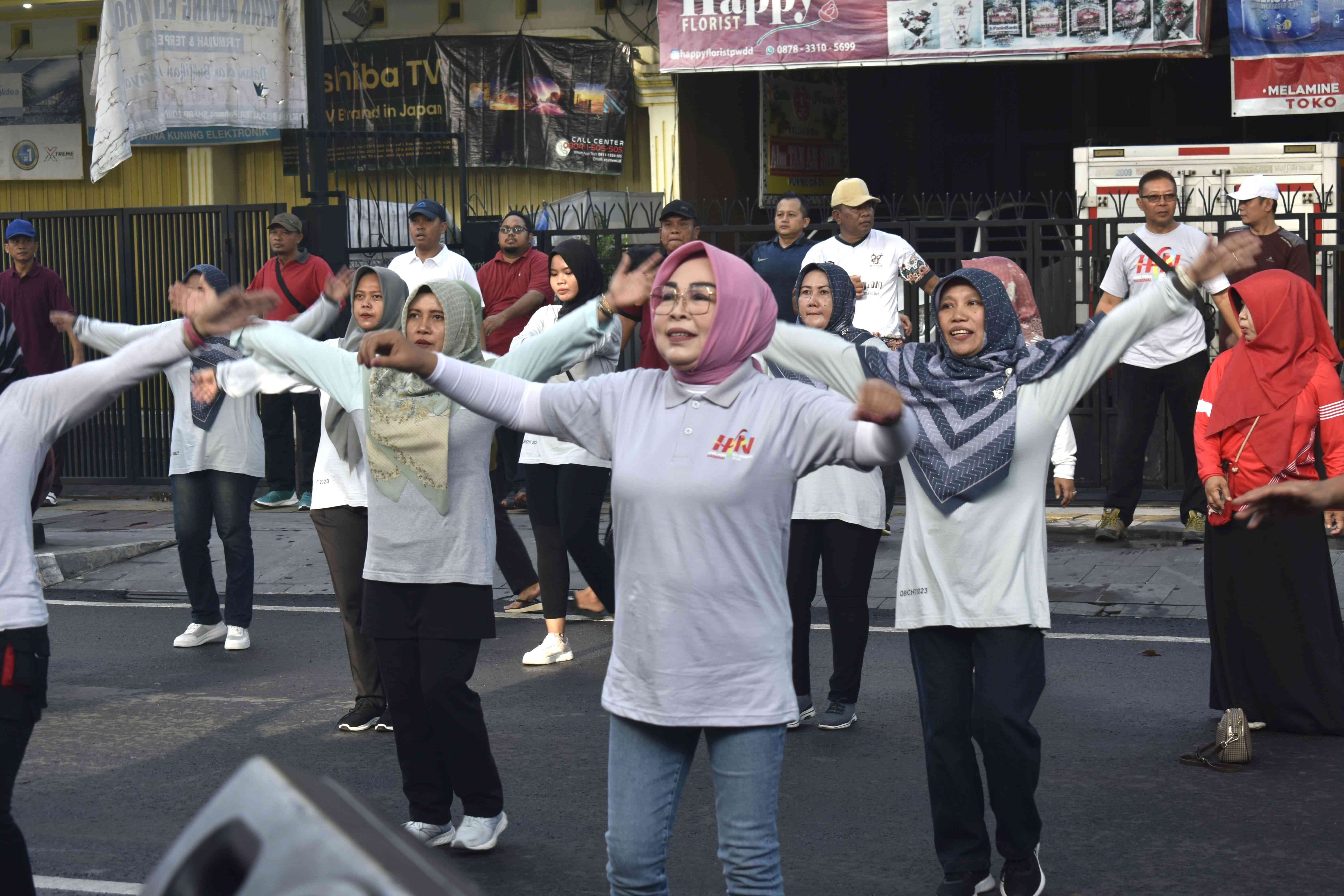 Peringati HPN 2024, Bupati dan Forkopimda Senam Bersama Wartawan