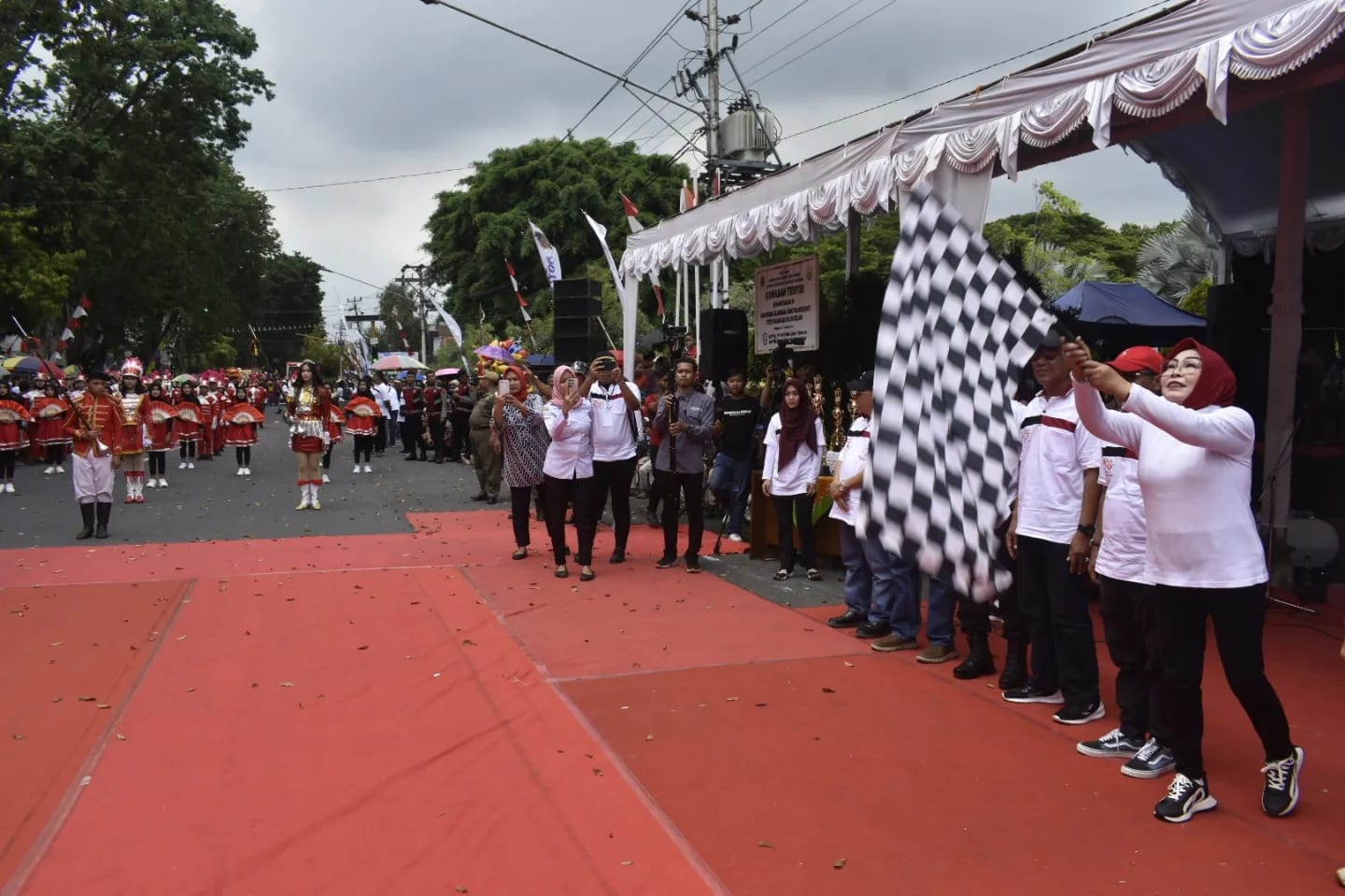 Ribuan Warga Saksikan Parade Seni Budaya Peringati Hari Jadi ke-298 Grobogan