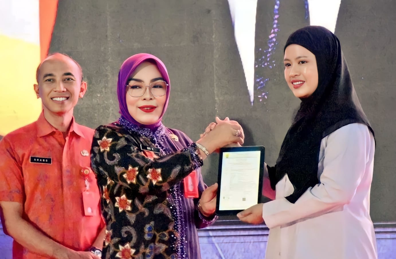 Bupati Serahkan SK Pengangkatan 2.633 PPPK Formasi Tahun 2023