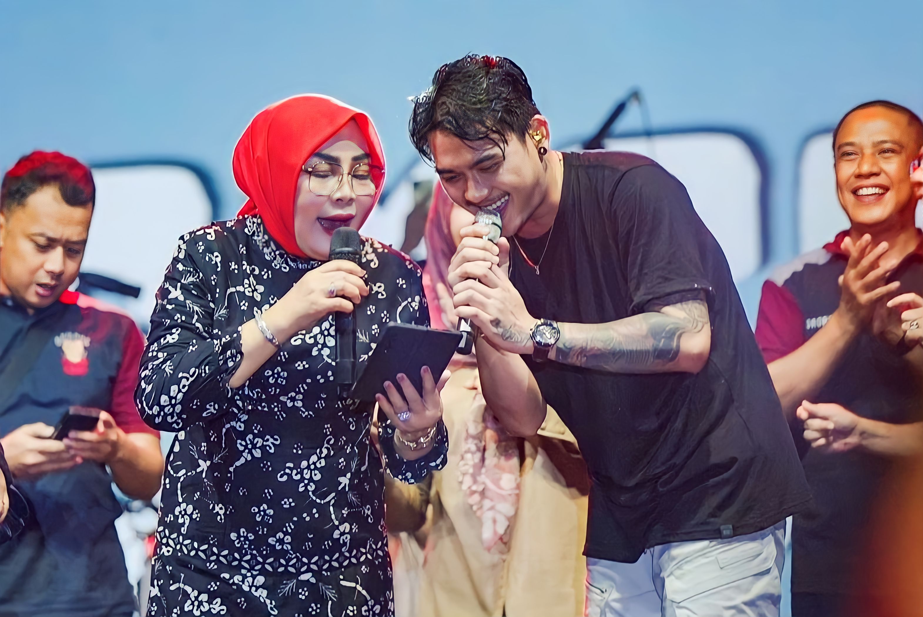 Konser Gempur Rokok ilegal Sukses Menghibur Puluhan Ribu Masyarakat Kabupaten Grobogan