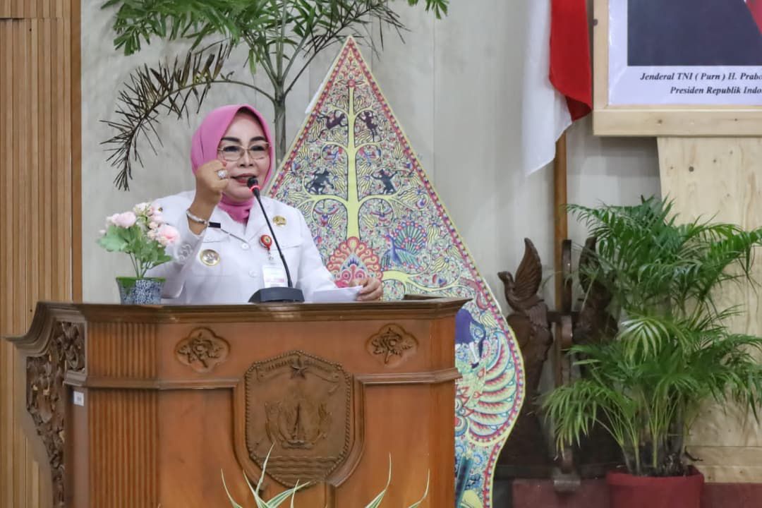 BUPATI GROBOGAN RESMI SERAHKAN DPA TAHUN 2025 TEKANKAN PENTINGNYA PERSIAPAN MATANG