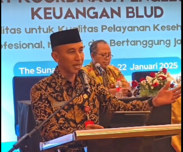 SEKDA ANANG ARMUNANTO MEMBUKA RAPAT KOORDINASI PENGELOLAAN KEUANGAN BLUD DI SURAKARTA