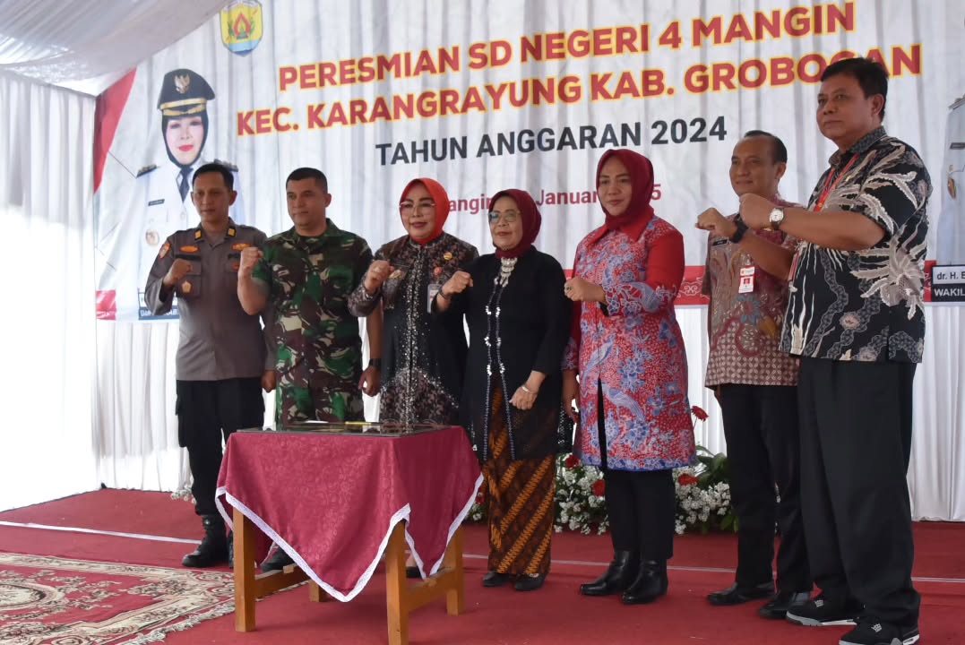 BUPATI GROBOGAN RESMIKAN PEMBANGUNAN SD NEGERI 4 MANGIN