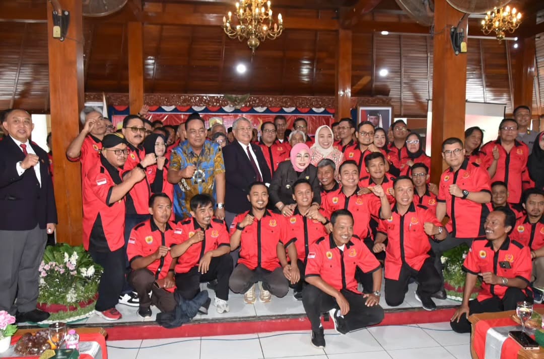 REGENERASI ADALAH BAGIAN DARI PERJALANAN : TONGKAT ESTAFET KEPEMIMPINAN DI TUBUH KONI GROBOGAN KINI RESMI BERGANTI