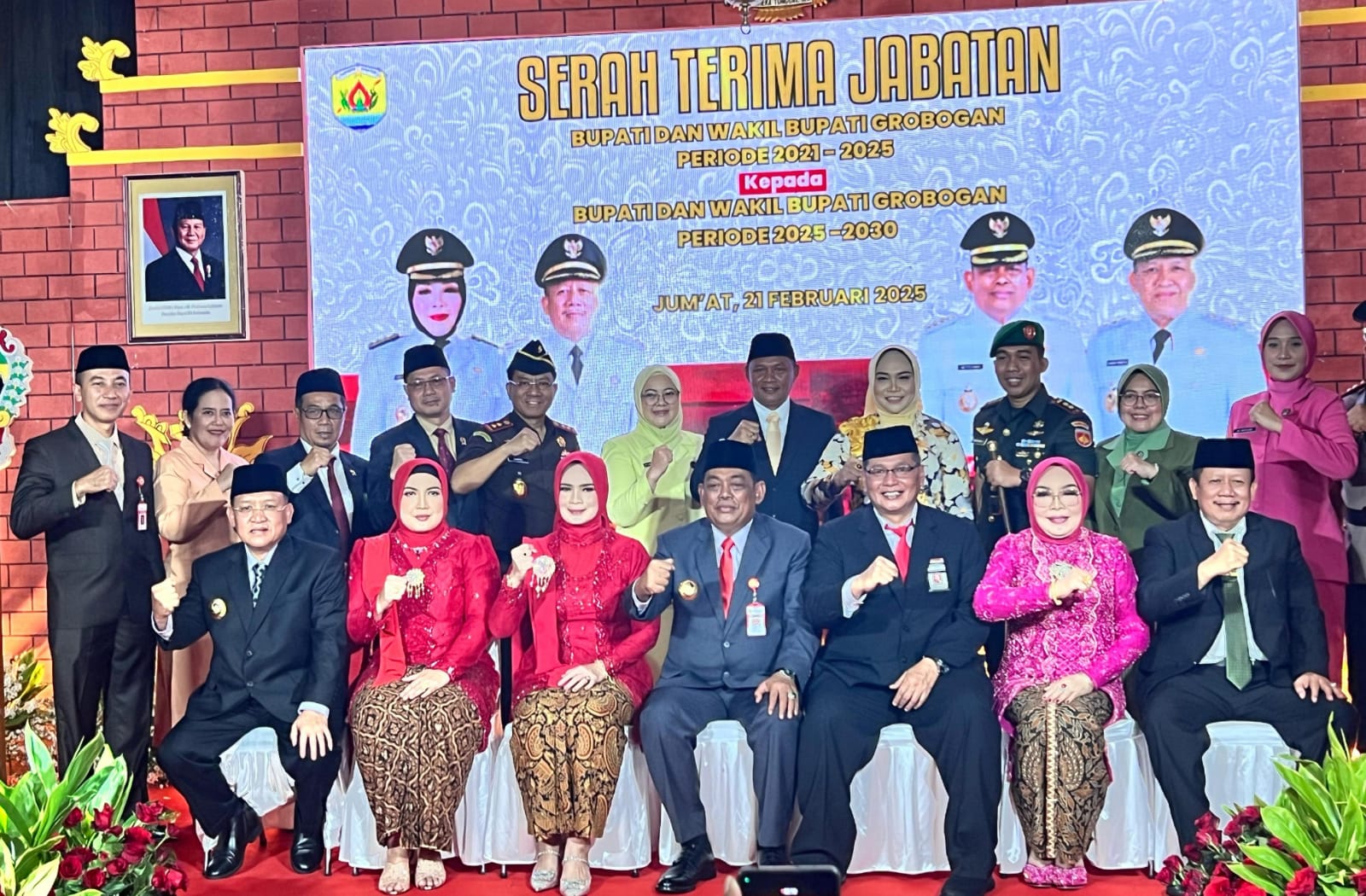 SERAH TERIMA JABATAN BUPATI DAN WAKIL BUPATI GROBOGAN: KEPEMIMPINAN BARU UNTUK GROBOGAN MAJU, SEJAHTERA, DAN BERKELANJUTAN